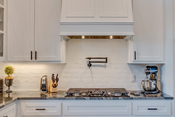 Interior - Kitchen 2 for Contemporary House Plan #935-14 - 4 bed, 4 bath