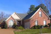 European Style House Plan - 2 Beds 2 Baths 1417 Sq/Ft Plan #81-13821 