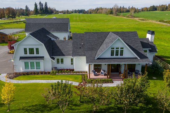 Exterior - Front Elevation 1 for Farmhouse House Plan #1086-2 - 4 bed, 3.5 bath