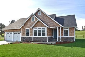 Front View - 2000 square foot Craftsman home