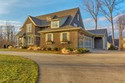 Traditional Style House Plan - 4 Beds 3.5 Baths 4657 Sq/Ft Plan #901-149 