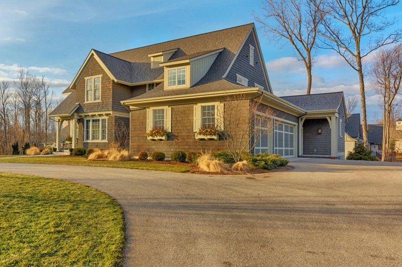 Dream House Plan - Photo 2 for Traditional House Plan #901-149 - 4 bed, 3.5 bath