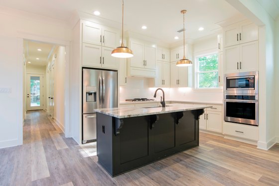 Interior - Kitchen 1 for Cottage House Plan #430-117 - 4 bed, 2.5 bath