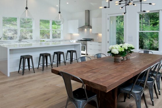 Photo 6 for Ranch House Plan #888-18 - 4 bed, 4.5 bath