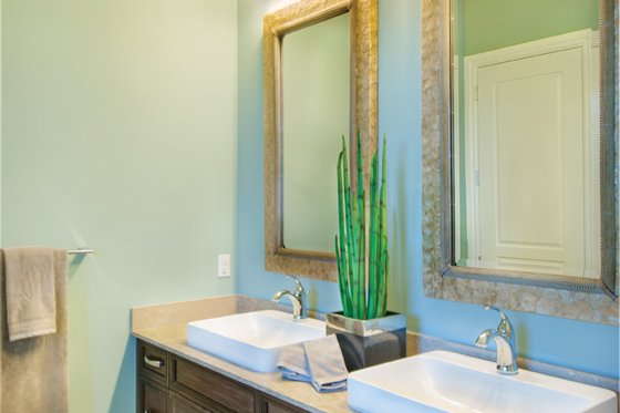 Interior - Master Bathroom for Mediterranean House Plan #930-448 - 3 bed, 3 bath
