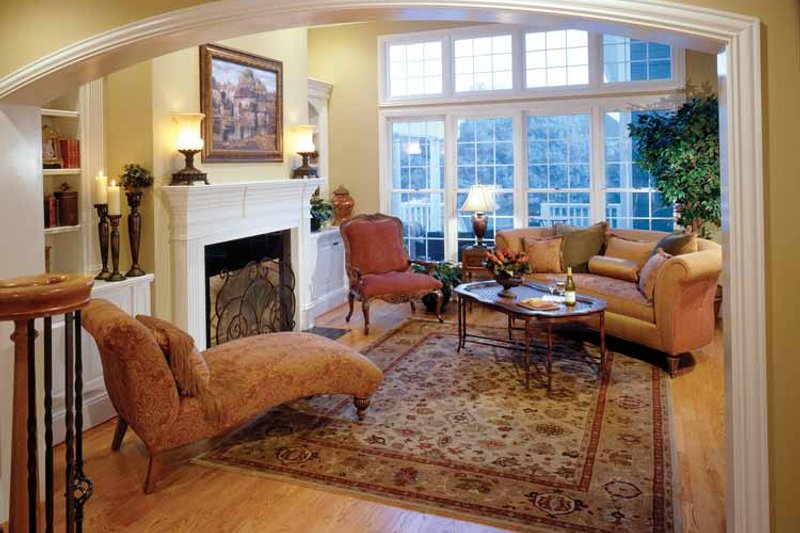 Home Plan - Interior - Family Room for Colonial House Plan #429-259 - 4 bed, 3.5 bath