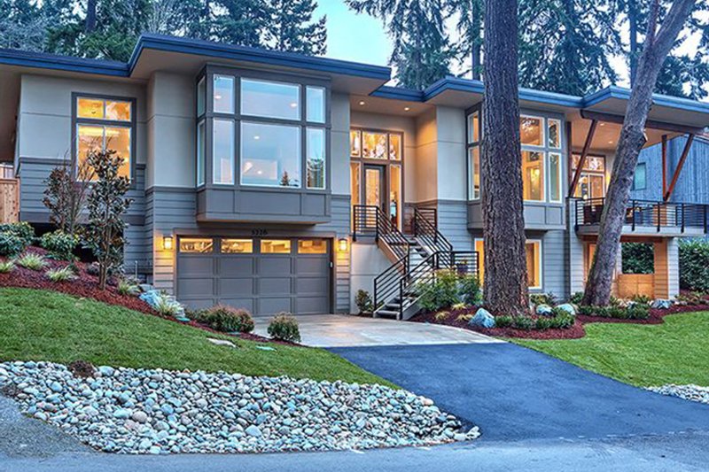 Dream House Plan - Contemporary Exterior - Front Elevation Plan #132-226