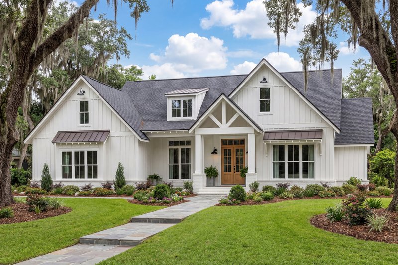 Home Plan - Craftsman Exterior - Front Elevation Plan #1067-2