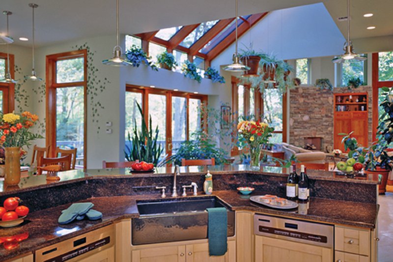 Home Plan - Interior - Kitchen 1 for Contemporary House Plan #314-287 - 5 bed, 3.5 bath