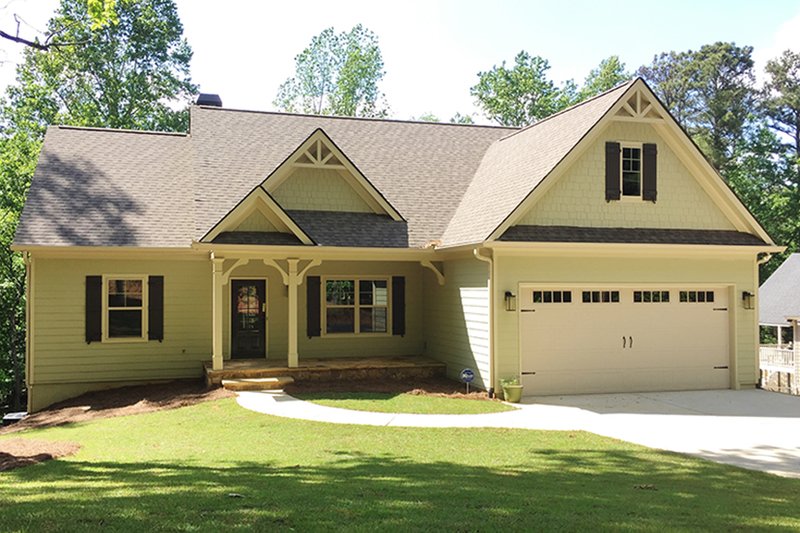 Architectural House Design - Ranch Exterior - Front Elevation Plan #437-79