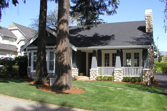 Photo 2 for Craftsman House Plan #132-113 - 5 bed, 3 bath