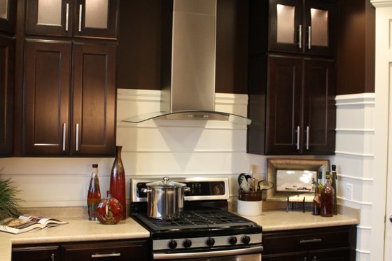Interior - Kitchen 1 for Traditional House Plan #20-2134 - 4 bed, 2.5 bath