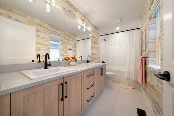 Interior - Bathroom for Farmhouse House Plan #1114-117 - 4 bed, 2.5 bath