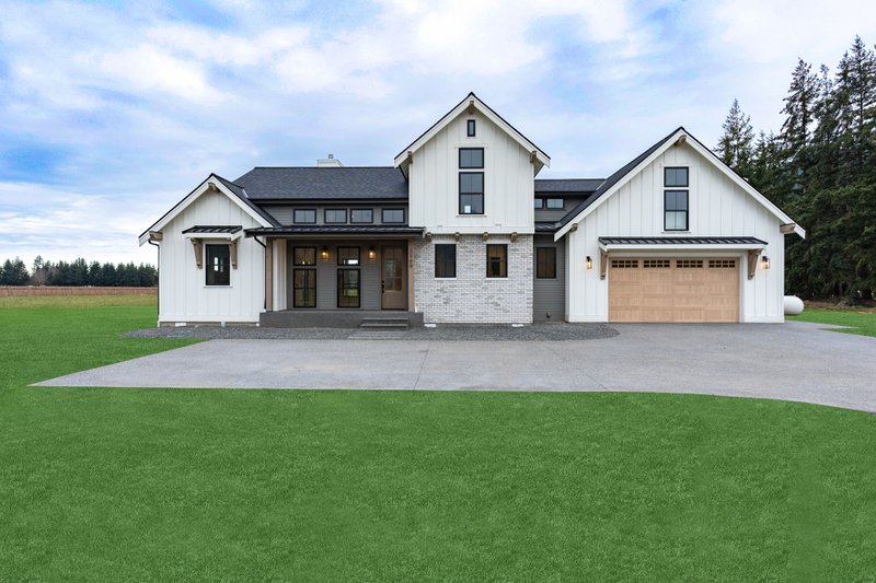 Dream House Plan - Country Exterior - Front Elevation Plan #1070-33