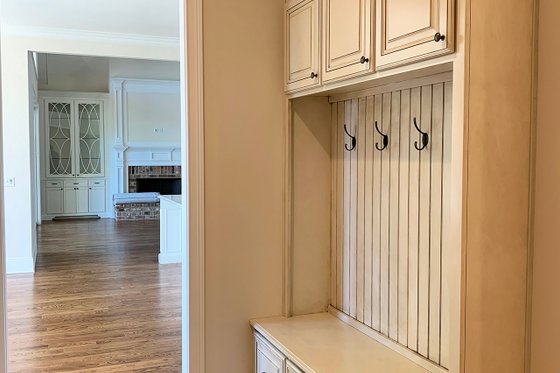 Interior - Other 4 for Craftsman House Plan #437-105 - 5 bed, 5 bath