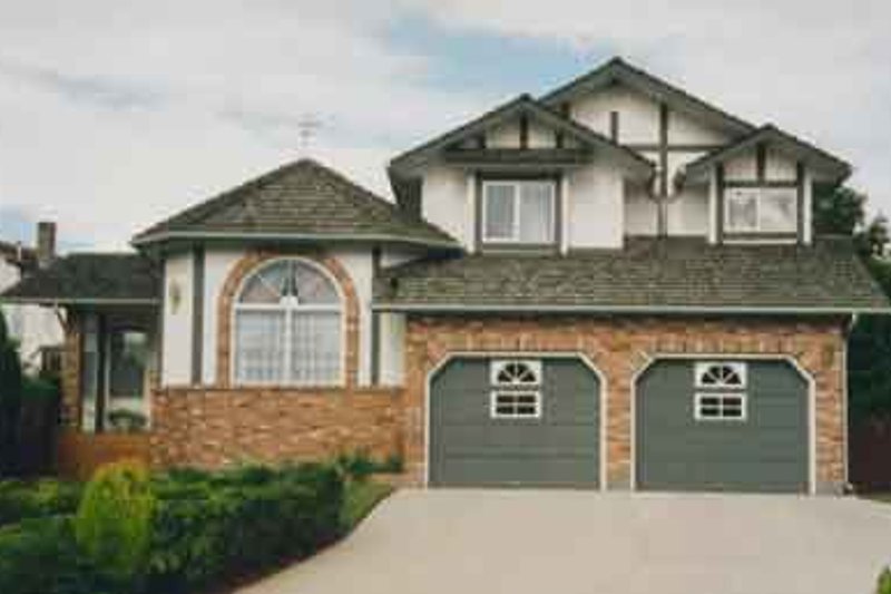 Dream House Plan - European Exterior - Front Elevation Plan #126-115