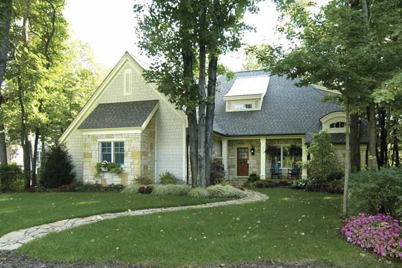 Architectural House Design - Exterior - Front Elevation 3 for Traditional House Plan #928-106 - 3 bed, 2.5 bath