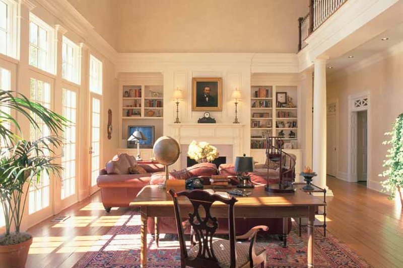 Dream House Plan - Interior - Family Room for Classical House Plan #137-307 - 4 bed, 4 bath
