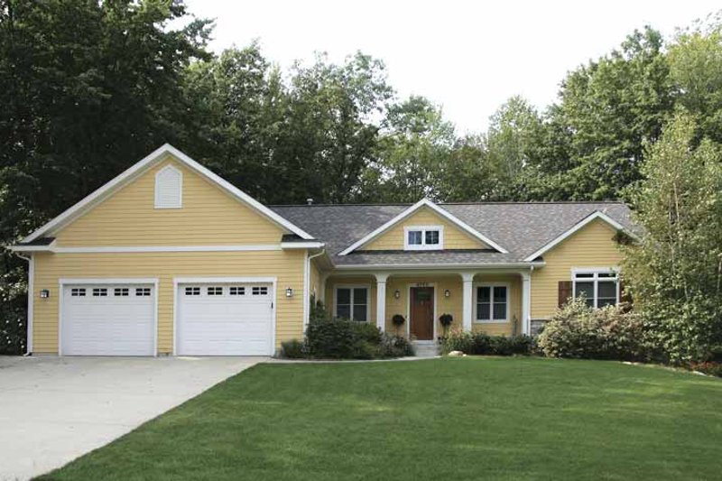 Home Plan - Craftsman Exterior - Front Elevation Plan #928-140