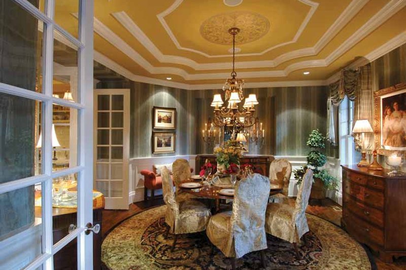 Dream House Plan - Interior - Dining Room for Craftsman House Plan #132-353 - 4 bed, 5 bath