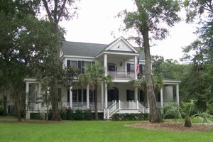 Southern Exterior - Front Elevation Plan #464-10