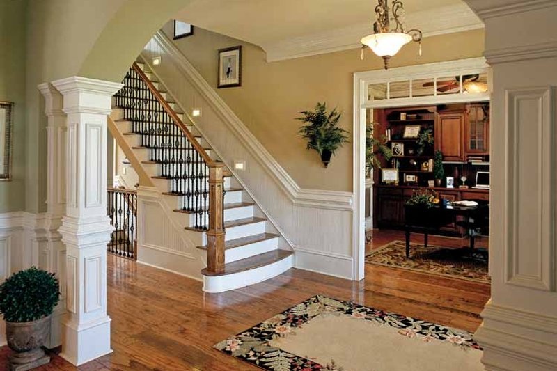 House Blueprint - Interior - Entry 2 for Colonial House Plan #927-923 - 5 bed, 4.5 bath