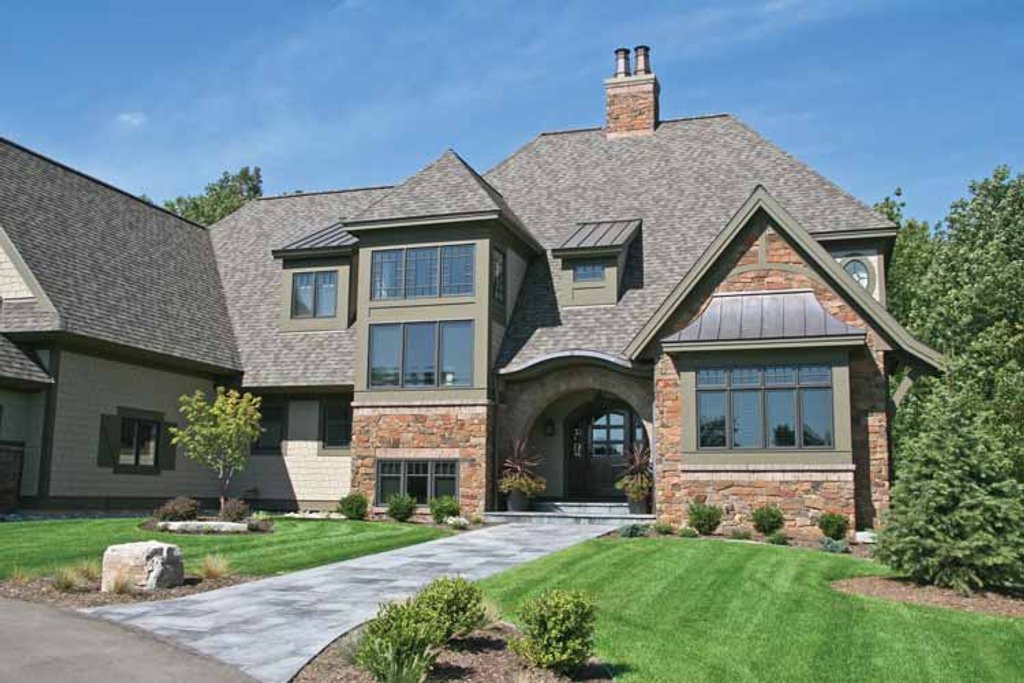 European Style House Plan 3 Beds 3 5 Baths 3941 Sq Ft European Style House Plan 3 Beds 3 5 Baths 3941 Sq Ft