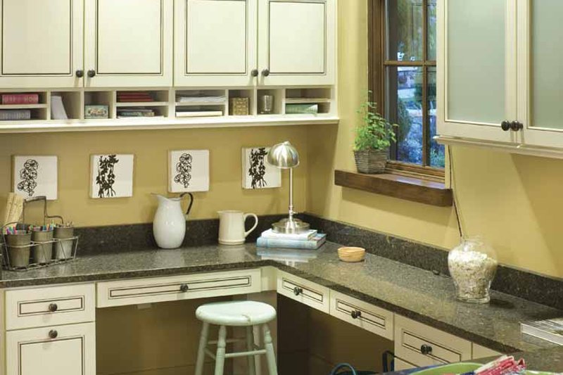 Dream House Plan - Interior - Kitchen 1 for European House Plan #48-878 - 4 bed, 3.5 bath