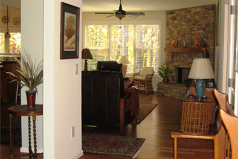 Architectural House Design - Photo 2 for Craftsman House Plan #437-52 - 3 bed, 2.5 bath