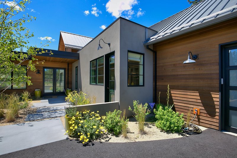 Architectural House Design - Exterior - Front Elevation 6 for Contemporary House Plan #892-21 - 3 bed, 3.5 bath