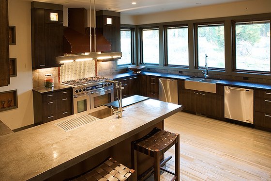 Interior - Kitchen for Craftsman House Plan #892-7 - 4 bed, 3.5 bath