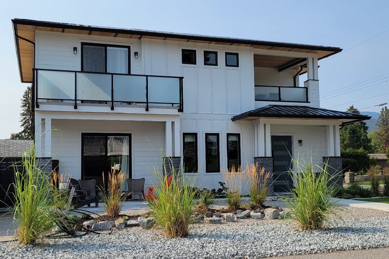 Dream House Plan - Photo 1 for Prairie House Plan #126-225 - 3 bed, 3 bath