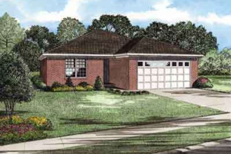 House Design - Traditional Exterior - Front Elevation Plan #17-2249