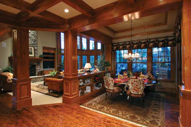 Dream House Plan - Interior - Family Room 1 for Craftsman House Plan #132-353 - 4 bed, 5 bath