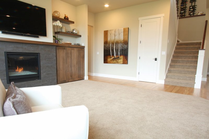 Dream House Plan - Interior - Family Room 2 for Prairie House Plan #124-969 - 4 bed, 3 bath