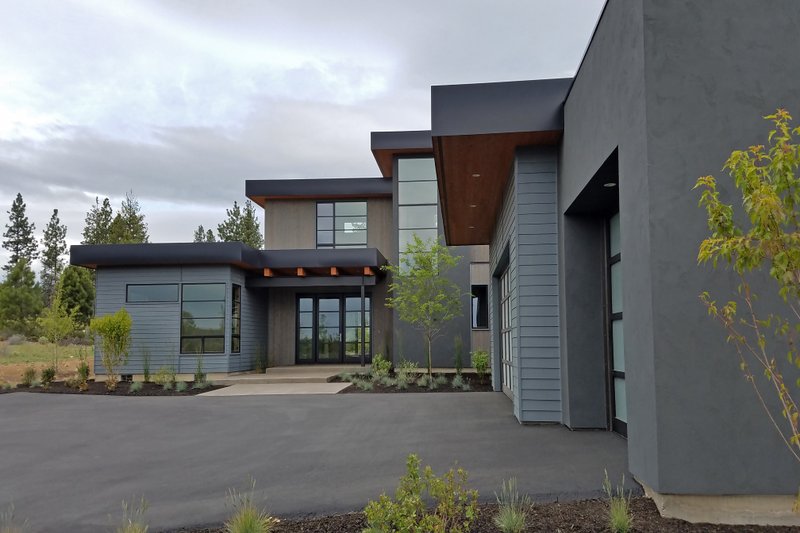 Architectural House Design - Exterior - Front Elevation 4 for Modern House Plan #892-17 - 4 bed, 4 bath