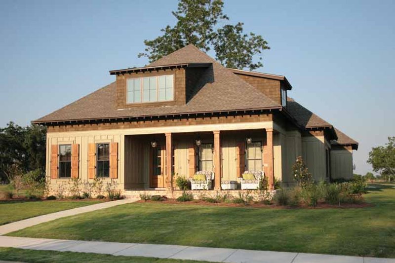 House Plan Design - Exterior - Front Elevation 4 for Craftsman House Plan #37-279 - 5 bed, 4 bath