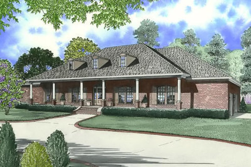 Home Plan - Southern Exterior - Front Elevation Plan #17-638