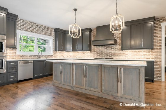 Interior - Kitchen for Craftsman House Plan #929-1040 - 3 bed, 2 bath