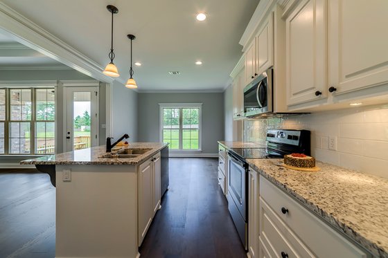 Interior - Kitchen 2 for Ranch House Plan #430-182 - 4 bed, 2 bath