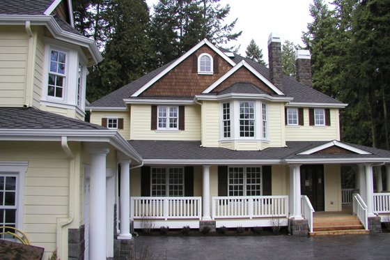Photo 8 for Country House Plan #132-176 - 4 bed, 3.5 bath