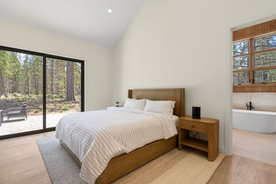 Interior - Bedroom 3 for Craftsman House Plan #892-46 - 5 bed, 5.5 bath