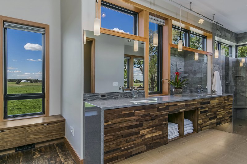 Architectural House Design - Interior - Master Bathroom for Contemporary House Plan #892-20 - 3 bed, 3.5 bath