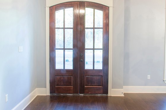 Interior - Entry for European House Plan #430-136 - 3 bed, 2.5 bath