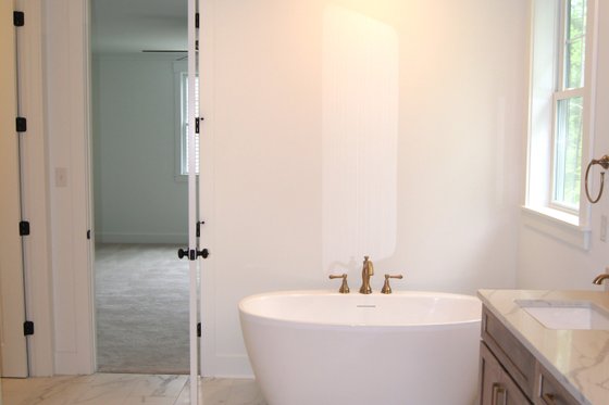 Photo 15 for Country House Plan #1080-7 - 5 bed, 4.5 bath