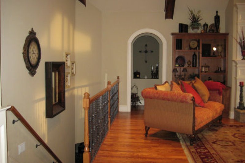 Dream House Plan - Photo 5 for Traditional House Plan #437-45 - 4 bed, 3.5 bath