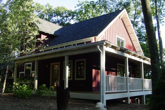 Exterior - Covered Porch for Farmhouse House Plan #901-11 - 3 bed, 2.5 bath