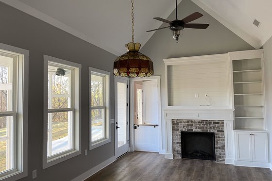 Interior - Other 6 for Craftsman House Plan #437-111 - 4 bed, 3.5 bath