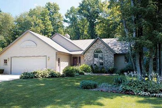 Exterior - Front Elevation for Traditional House Plan #312-530 - 3 bed, 2 bath