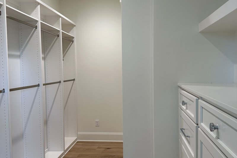 Architectural House Design - Interior - Master Bathroom 1 for Craftsman House Plan #437-143 - 4 bed, 3.5 bath